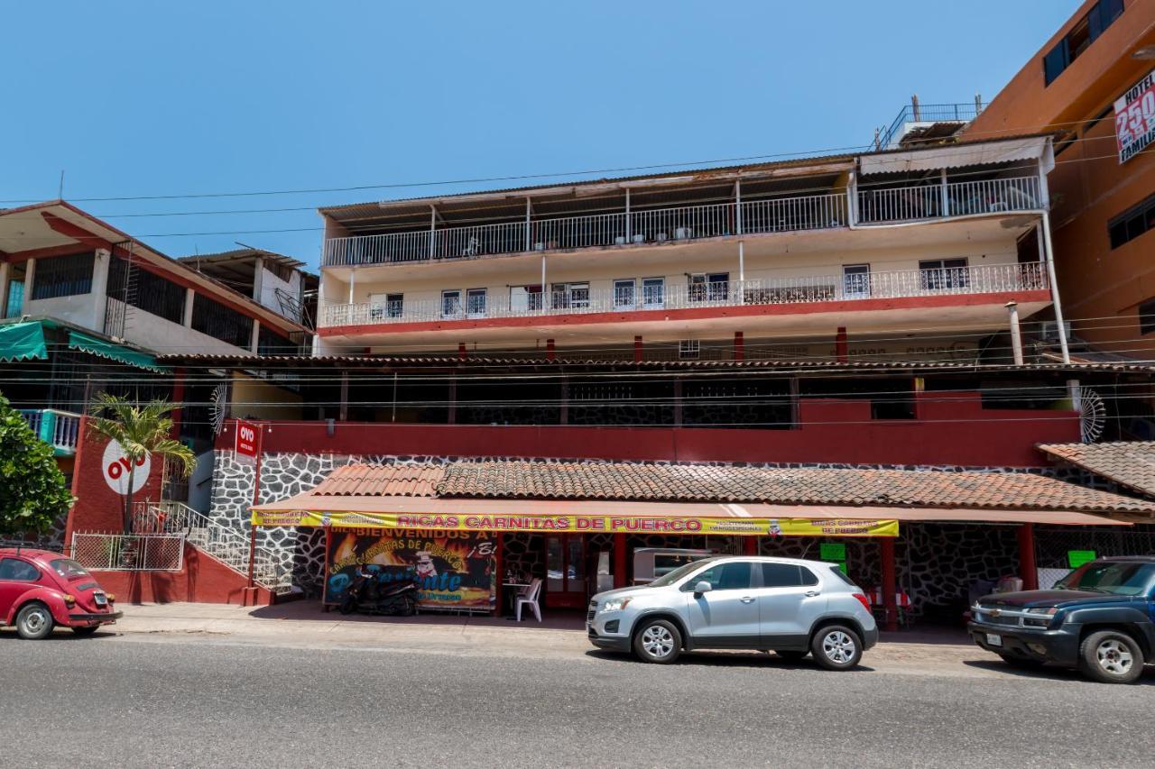 Oyo Hotel Rubi Zihuatanejo Bagian luar foto