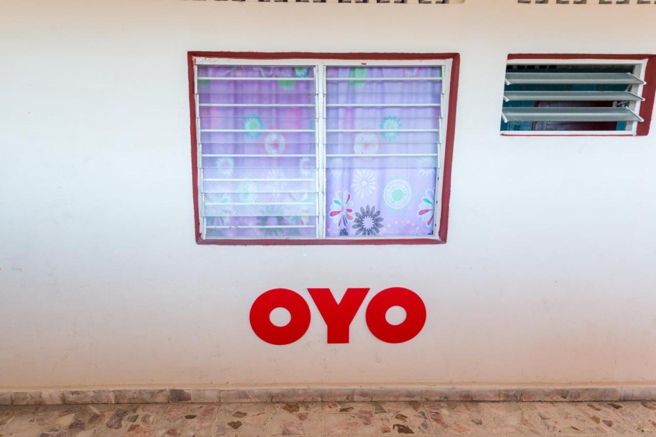 Oyo Hotel Rubi Zihuatanejo Bagian luar foto