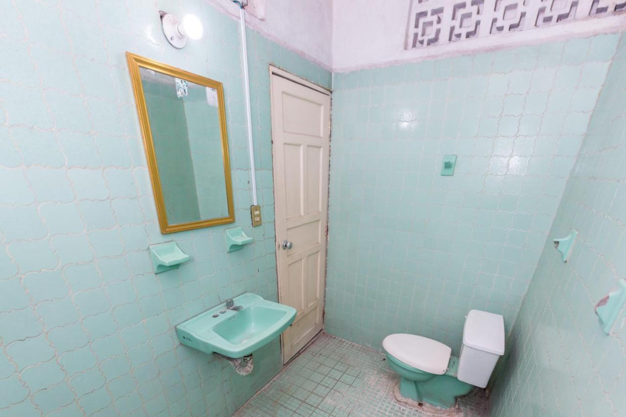Oyo Hotel Rubi Zihuatanejo Bagian luar foto