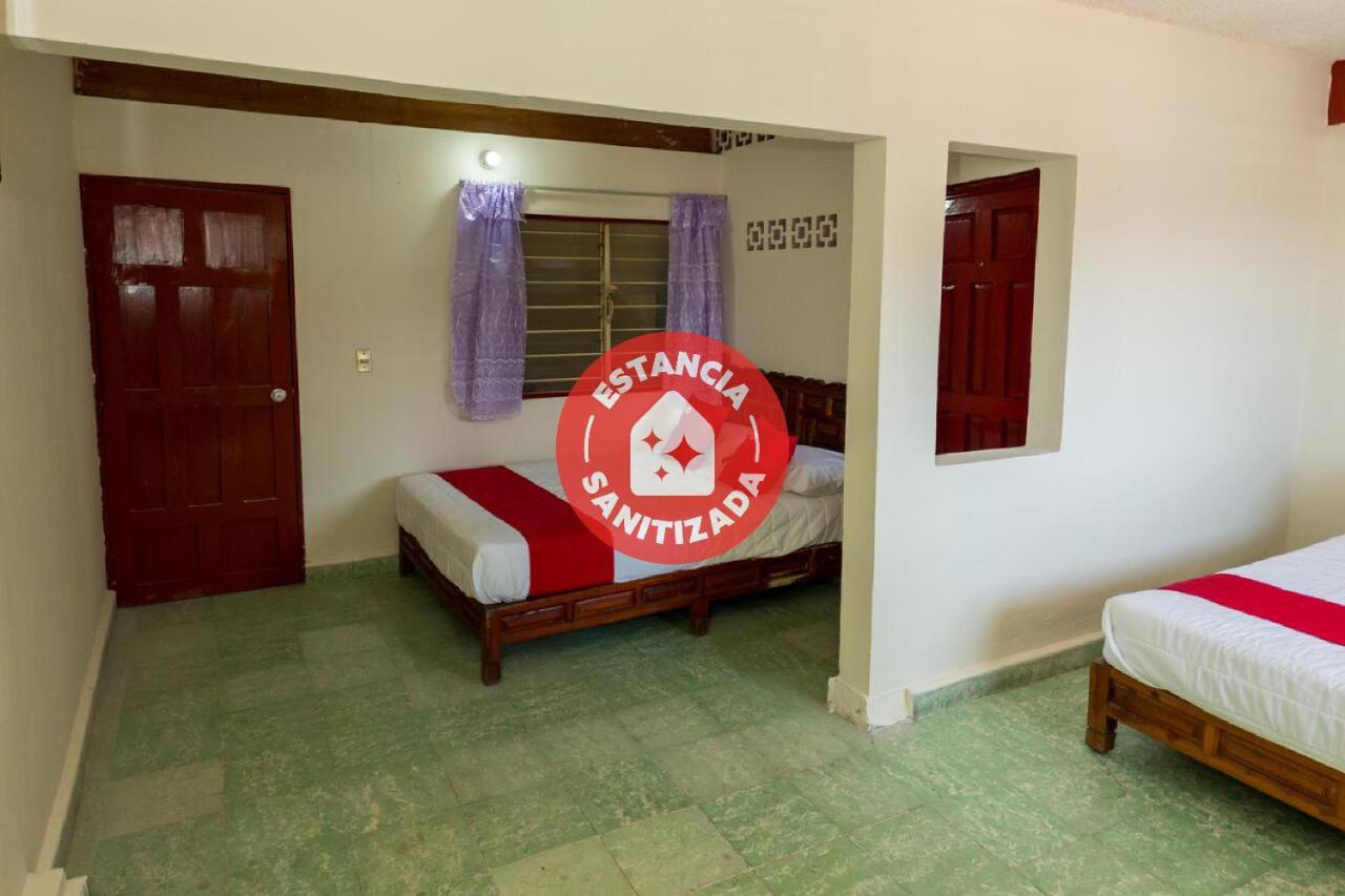 Oyo Hotel Rubi Zihuatanejo Bagian luar foto