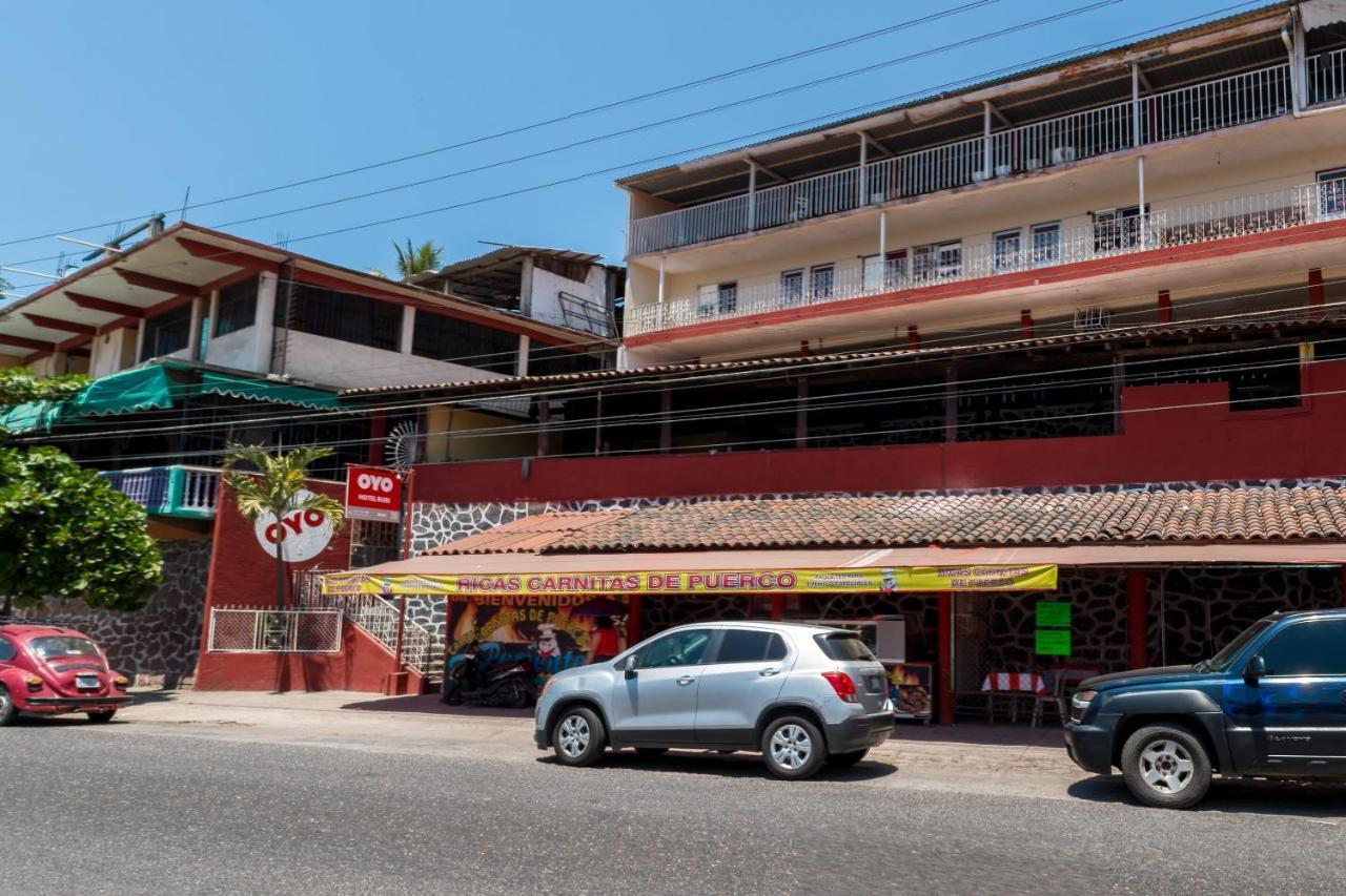 Oyo Hotel Rubi Zihuatanejo Bagian luar foto