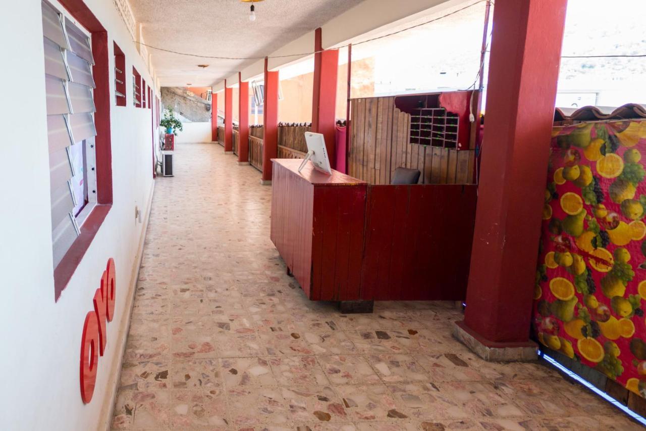 Oyo Hotel Rubi Zihuatanejo Bagian luar foto